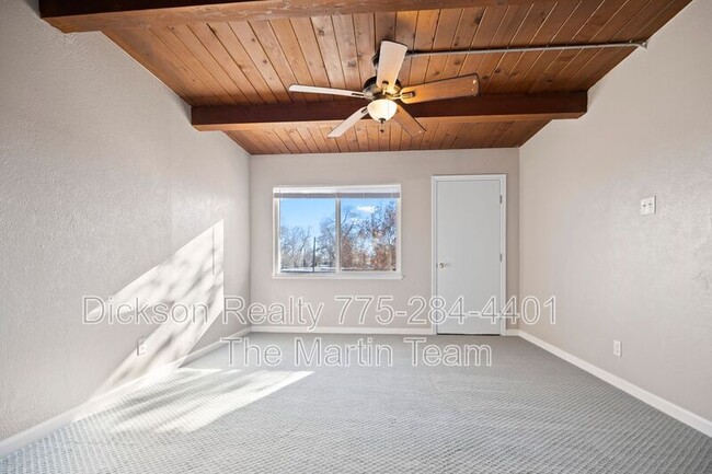 Photo - 695 Denslowe Dr