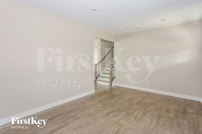 Photo - 1880 Tacoma Wy.