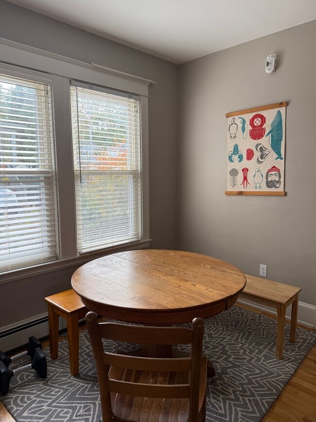 Photo - Sunny Bungalow in Willard Square