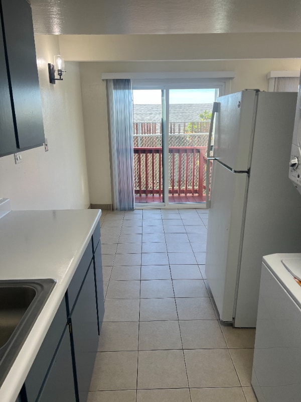 Photo - 240 Holly St