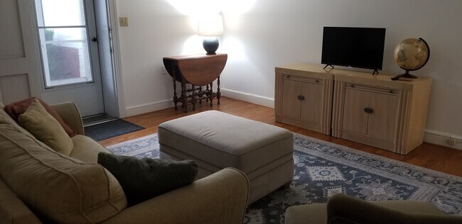 Photo - 342 Fairmont Ave, Apt #8 Unit Comfortable In-Towner