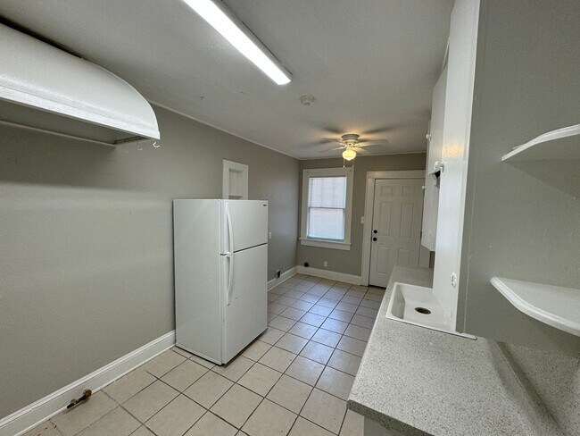 Photo - Ockley Apartments Unit #2