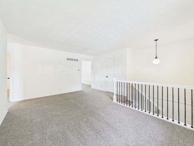 Photo - 2833 Tepee Ave