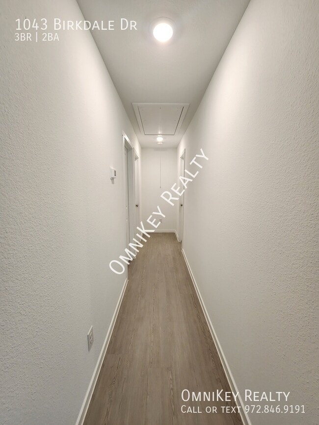 Photo - 1043 Birkdale Dr