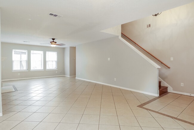 Photo - 1206 Caraquet Dr