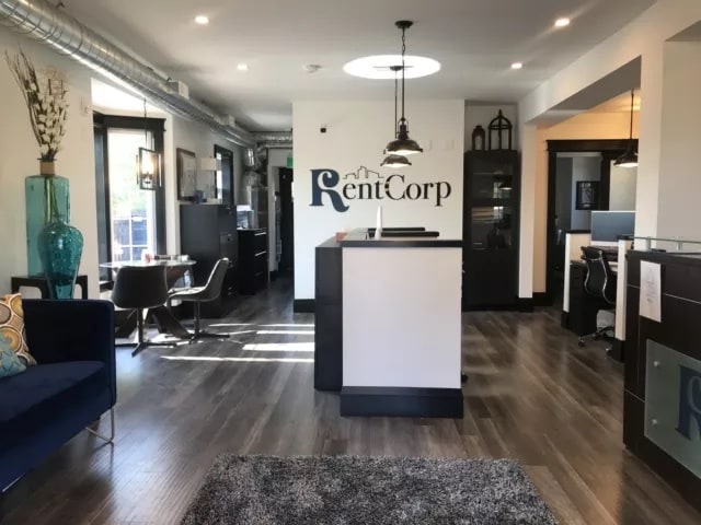 Photo - 226 Samuelson St Unit Office