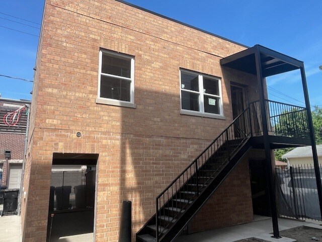 Photo - 3726 N Racine Ave