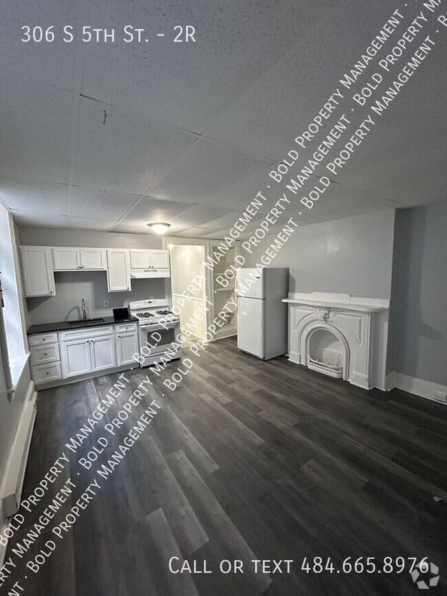 Building Photo - 306 S 5th St Unit 2R Rental