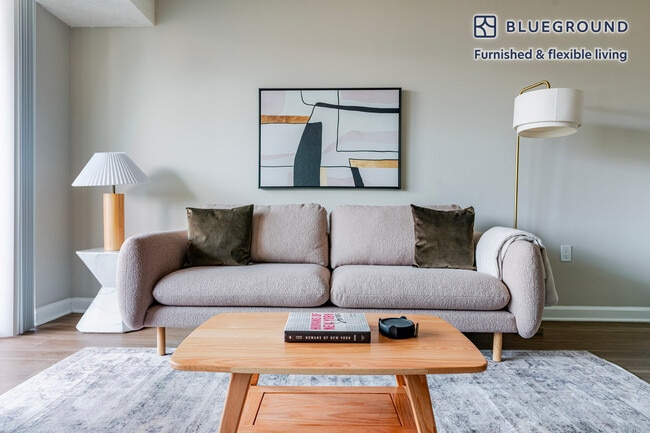 Photo - 2140 L St NW Unidad FL10-ID1218