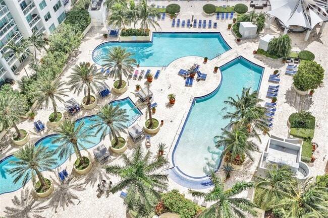 Photo - 244 Biscayne Blvd