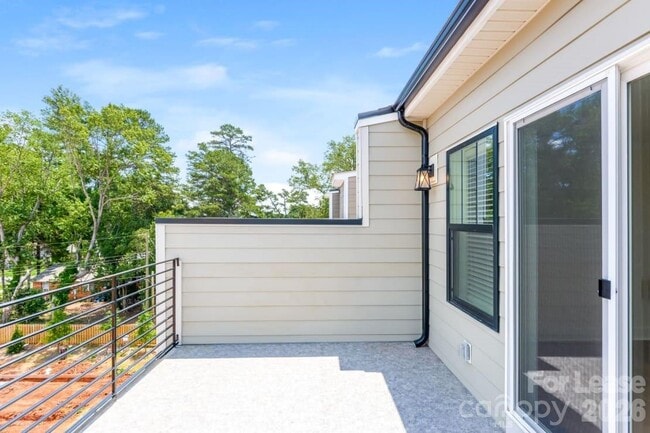 Photo - 342 Freeland Pk Dr