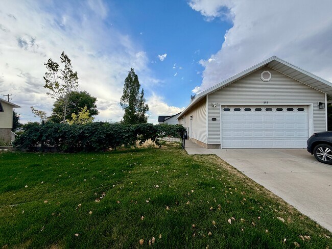 Photo - 278 N 200 W