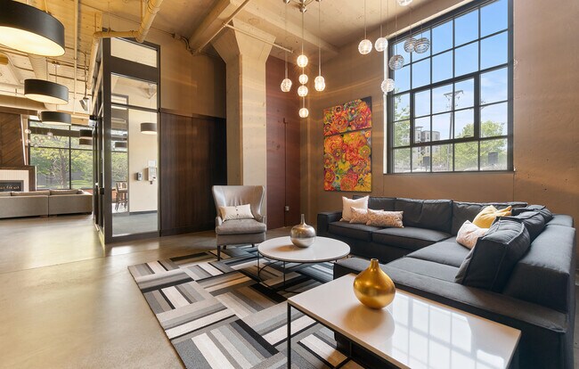 Buzza Lofts of Uptown
