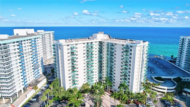 Building Photo - 3801 S Ocean Dr Unit 6Z