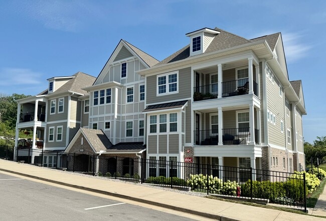 Photo - 2 Bed, 2 Bath Condo with Garage Close to Downtown Franklin