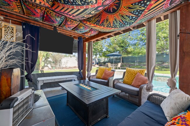 1298 Rachel Cir