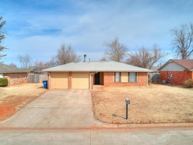 Photo - 305 W Chantilly Way