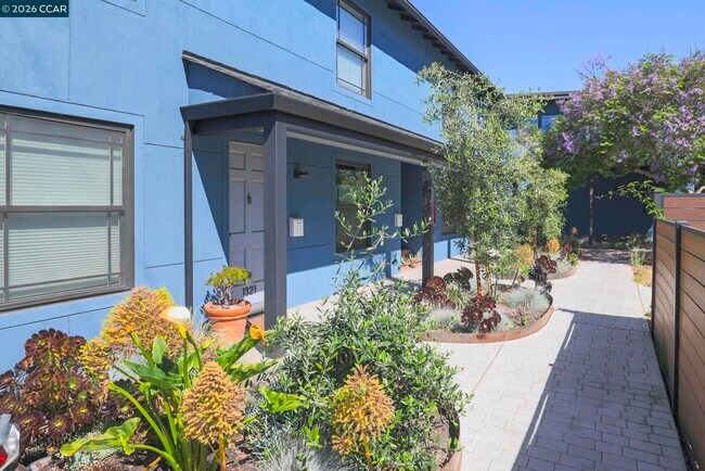 Photo - 1325 Hopkins St