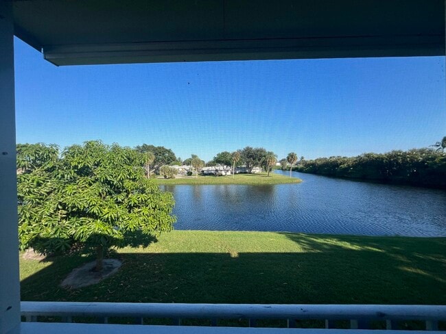 Photo - 88 Monaco Ct