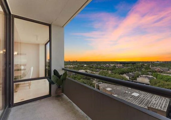 Photo - 1111 Bering Dr Unidad 113.15