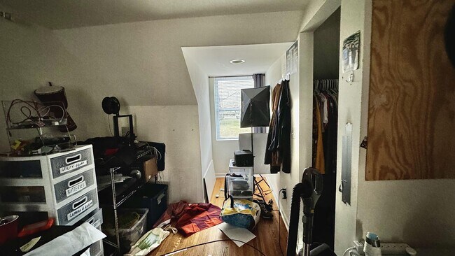 Photo - 102 Lucas Dr