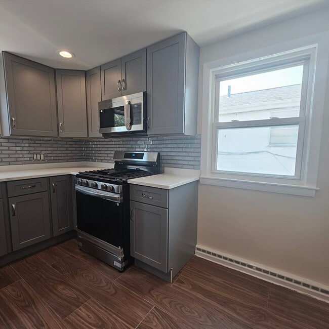 Photo - 131 Itasca St