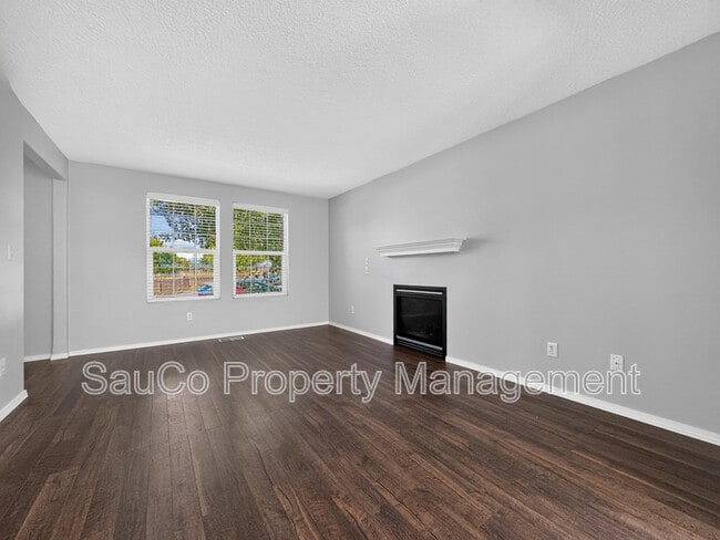 Photo - 48 S 17th Ct