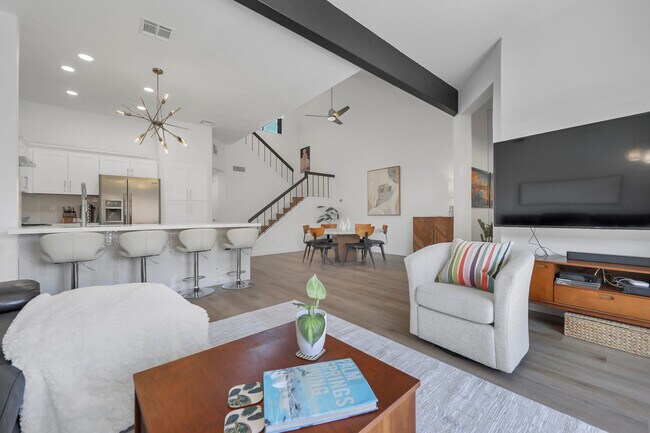 Photo - 73503 Foxtail Ln