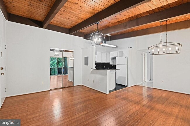 Photo - 7857 Enola St Unidad 208