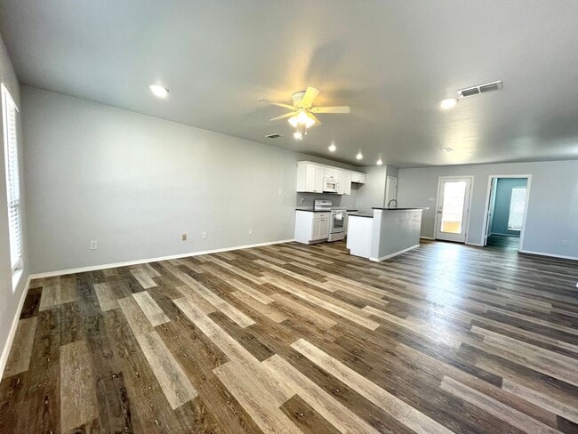 Photo - 3 bed 2 bath Move In Ready! Frenship ISD