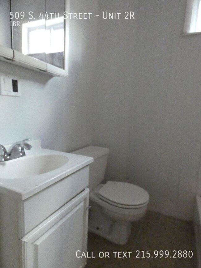 Photo - 509 S 44th St Unit 2R