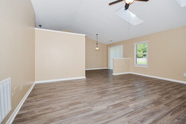 Photo - 9012 Lighthorse Dr
