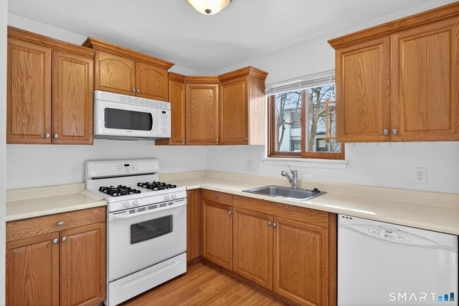 Photo - 155 Cottonwood Rd