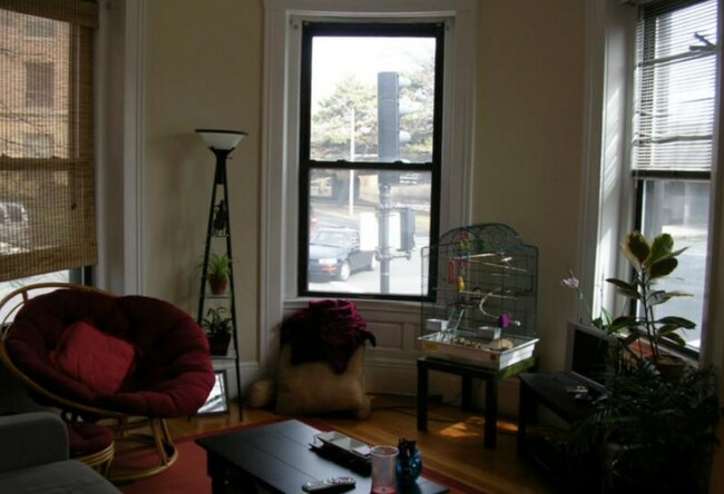 Photo - 585 Beacon St