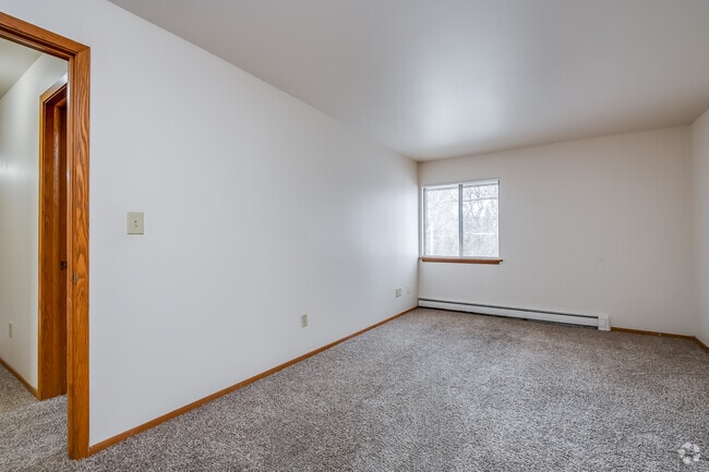 2BR, 1.5BA - 700SF - Bedroom