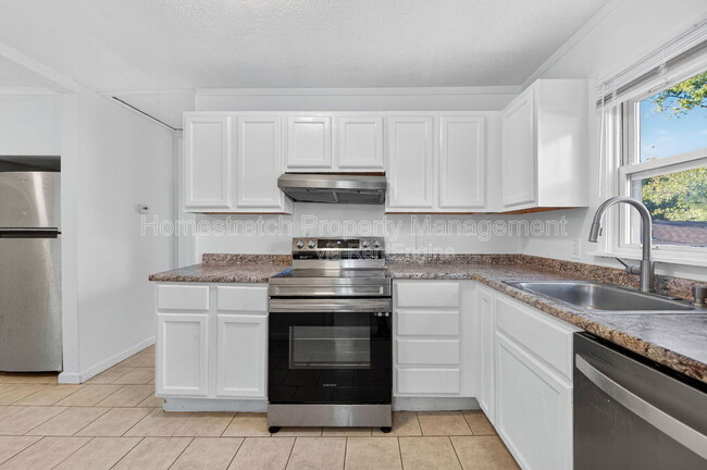 Photo - 6166 Emerald Ave