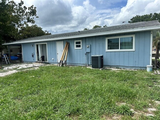 Photo - 2781 Fulford St