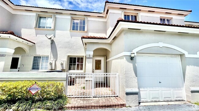 Building Photo - 12651 SW 143rd Ln Rental