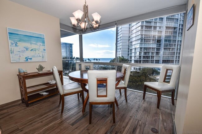 Photo - 1770 Avenida del Mundo Unidad 410