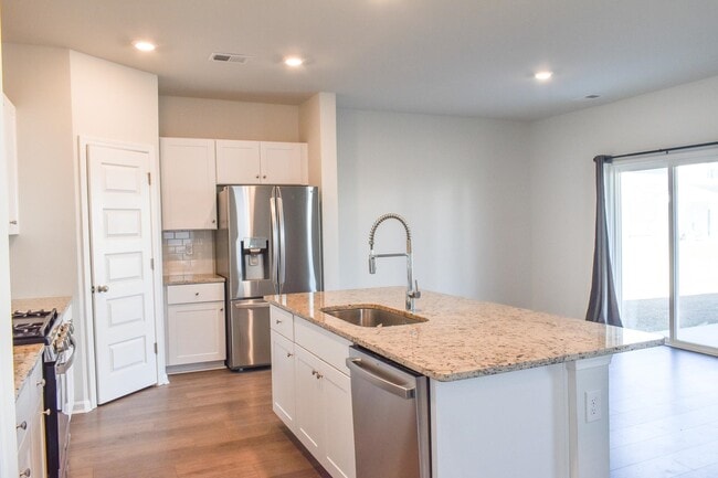 Photo - 1057 Saltgrass Way