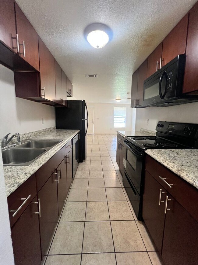 Photo - 13th Ave Unit 38413 13th Ave 2 bed 1 bath