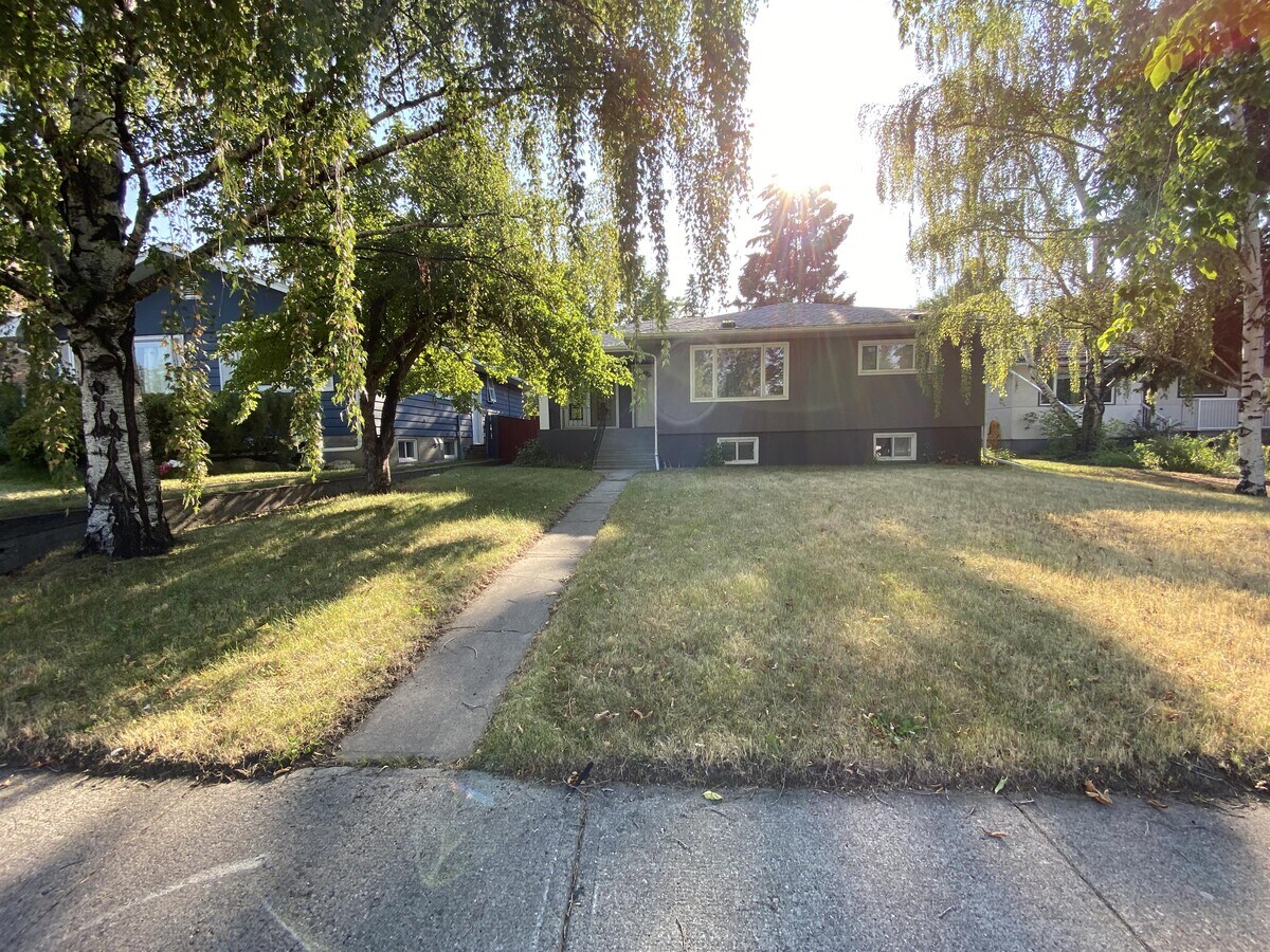 Photo - 11 Creston Crescent NW