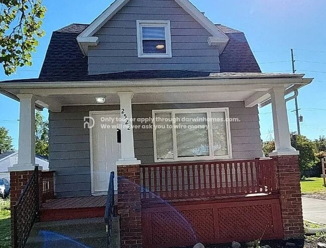 Building Photo - 2522 E 33rd St