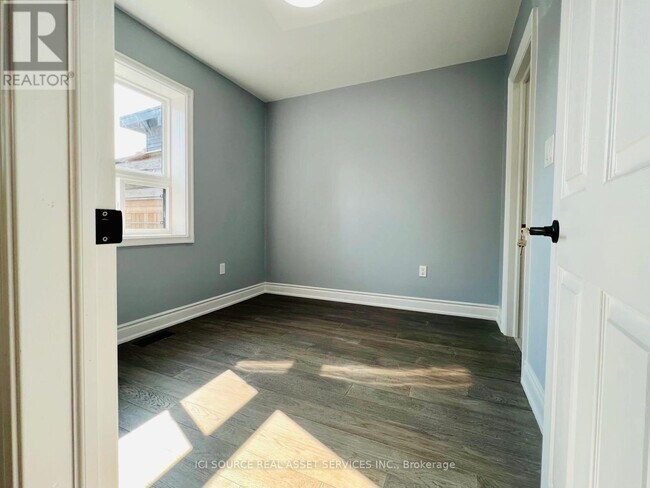 Photo - 1342 Weston Rd
