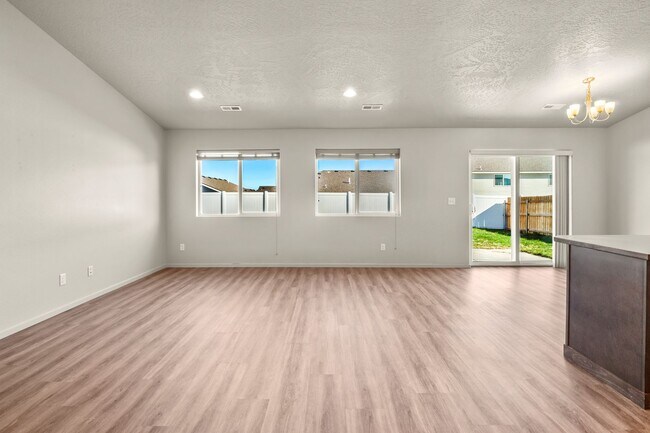 Photo - Newer 3 Bedroom, 2 Bath Airway Heights Ran...