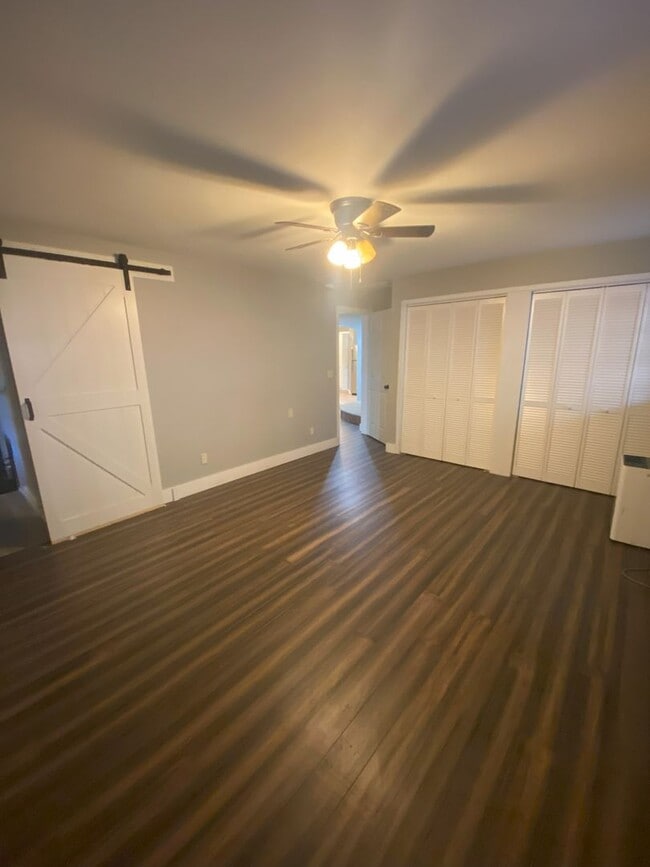 Photo - mende167 Unit mende167-2