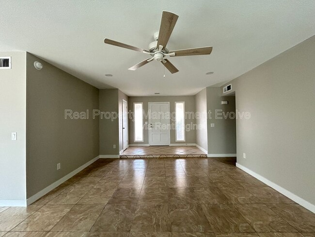 Photo - 3416 S Westfall Ave