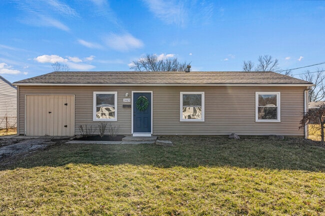 Building Photo - 3465 Alamosa Dr