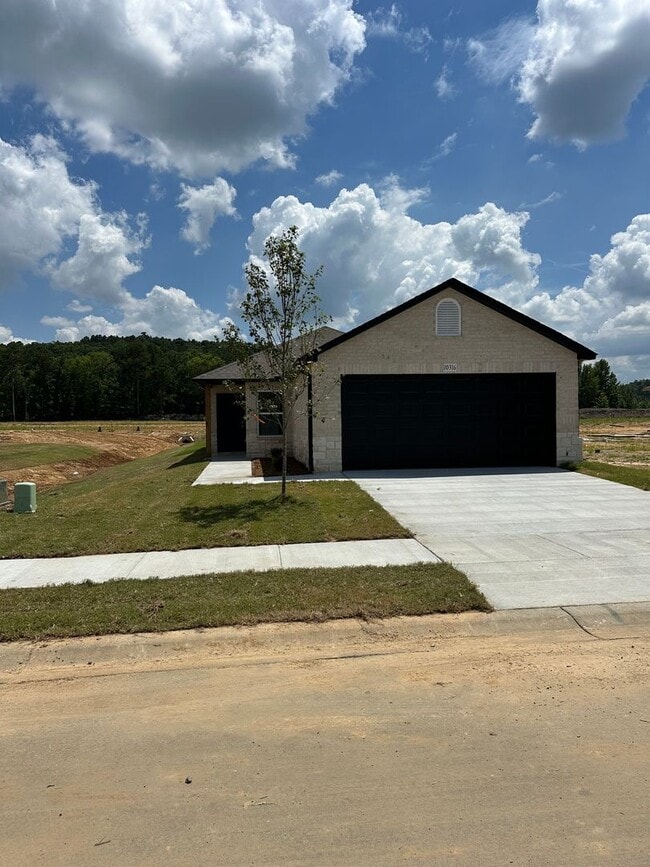Photo - PRE-LEASING Spacious 3 Bedroom | 2 Bath Home with 2-Car Garage in North Little Rock