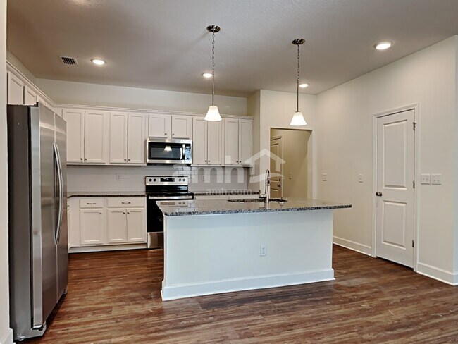 Photo - 1160 Tan Tara Trail